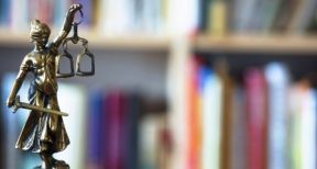 Qui peut agir en justice pour le compte d’une association ?