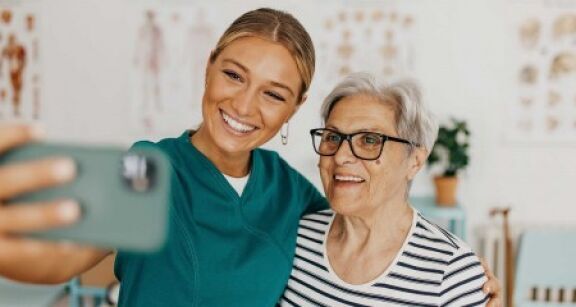 Masseurs-kin&eacute;sith&eacute;rapeutes : comment communiquer sur les r&eacute;seaux sociaux