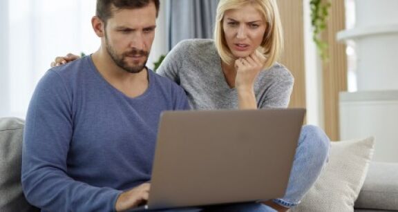D&eacute;claration de revenus et t&eacute;l&eacute;correction des donn&eacute;es sociales