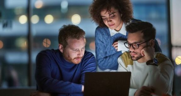 10 % des salari&eacute;s fran&ccedil;ais travaillent plus de 49 heures par semaine
