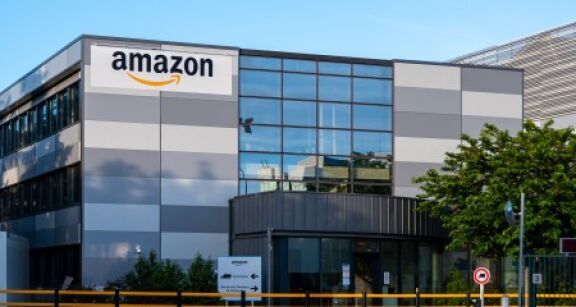 Amazon va cr&eacute;er 3 000 emplois en France