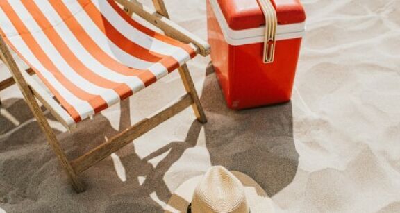 Vacances d’&eacute;t&eacute; : les Fran&ccedil;ais moins nombreux &agrave; partir cette ann&eacute;e
