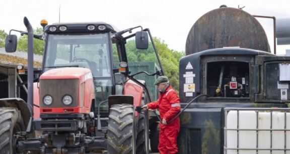 Agriculteurs : comment b&eacute;n&eacute;ficier du tarif r&eacute;duit pour le GNR