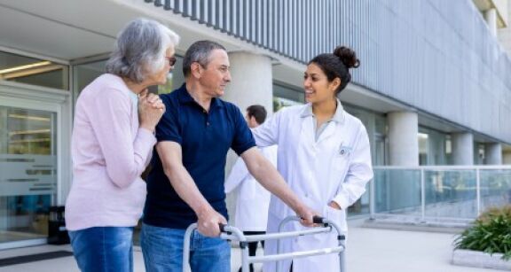 Acc&egrave;s aux soins : la France distanc&eacute;e par ses homologues europ&eacute;ens