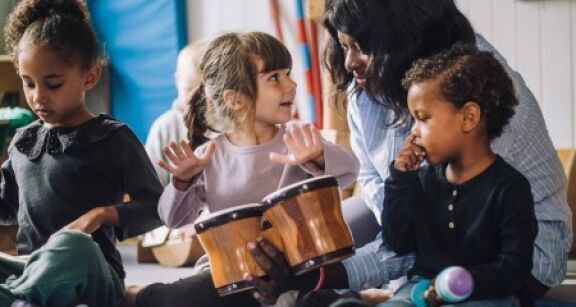 Protection de l’enfance : modalit&eacute;s du contr&ocirc;le des ant&eacute;c&eacute;dents judiciaires