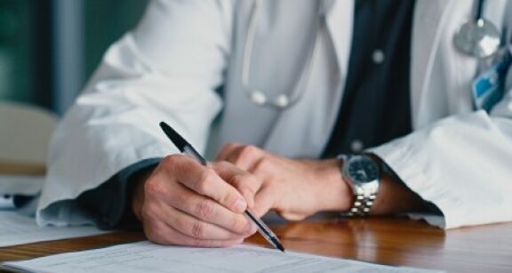 M&eacute;decins : d&eacute;duction forfaitaire du b&eacute;n&eacute;fice imposable