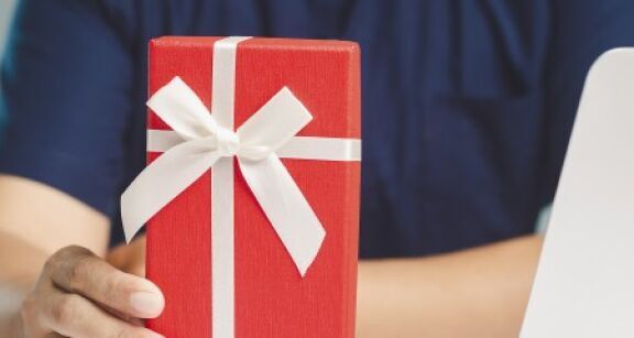 Des cadeaux et bons d’achat de No&euml;l exon&eacute;r&eacute;s de cotisations sociales