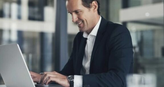 Propos &agrave; caract&egrave;re sexuel &eacute;chang&eacute;s par mail : un licenciement est-il justifi&eacute; ?