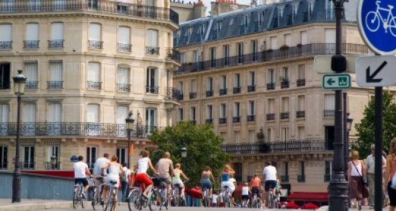 Le tourisme en France a repr&eacute;sent&eacute; 11 % des &eacute;missions de GES en 2022