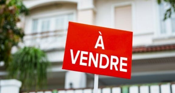 Les ventes de logements anciens sont &agrave; leur plus bas niveau depuis pr&egrave;s d’une d&eacute;cennie