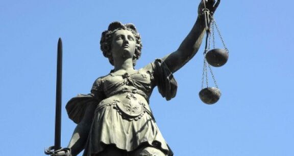Commissaires de justice : les nouvelles r&egrave;gles applicables &agrave; la profession