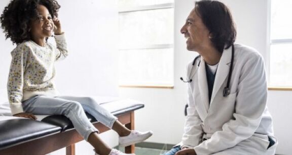 Professionnels de sant&eacute; : validation du statut de praticien associ&eacute; contractuel temporaire